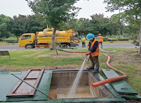 岗巴化油池清理